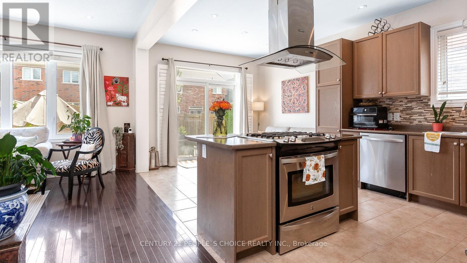48 Wishing Well Crescent N, Caledon, Ontario  L7C 3R3 - Photo 12 - W13697100