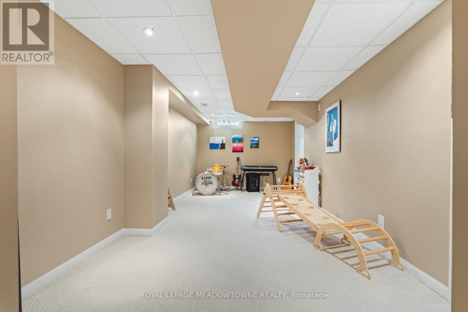 136 Dominion Gardens Drive, Halton Hills, Ontario  L7G 6B6 - Photo 27 - W13697128