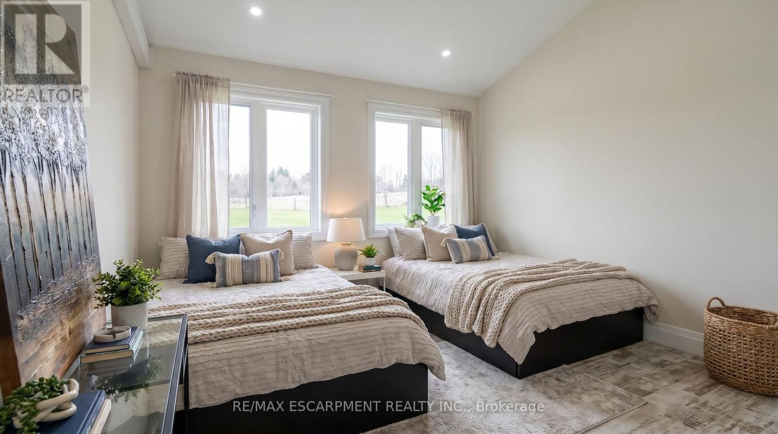 55 Tews Lane, Hamilton, Ontario  L9H 7N4 - Photo 48 - X13696986