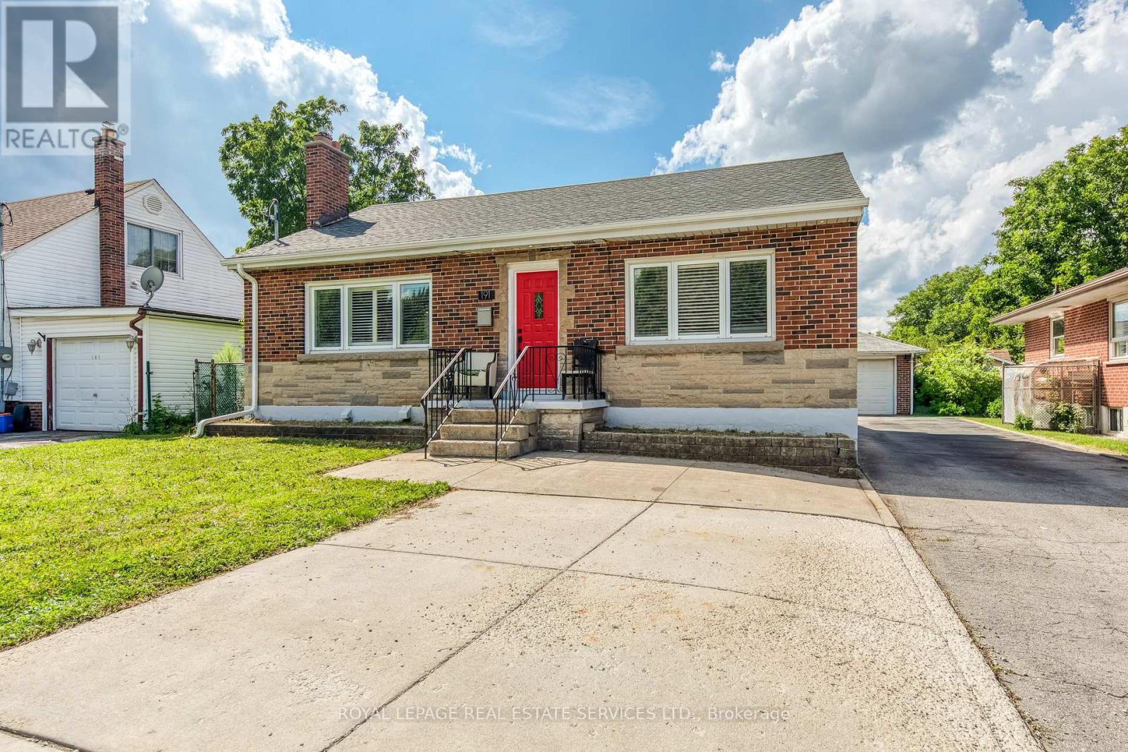 191 Nash Road N, Hamilton, Ontario  L8H 2P8 - Photo 2 - X13697132
