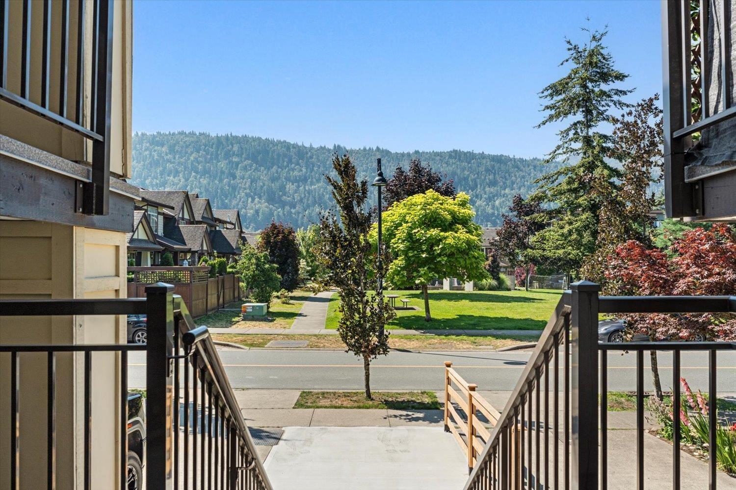 5578 Chinook Street, Sardis South, Chilliwack, British Columbia  V2R 0T3 - Photo 6 - R3147132