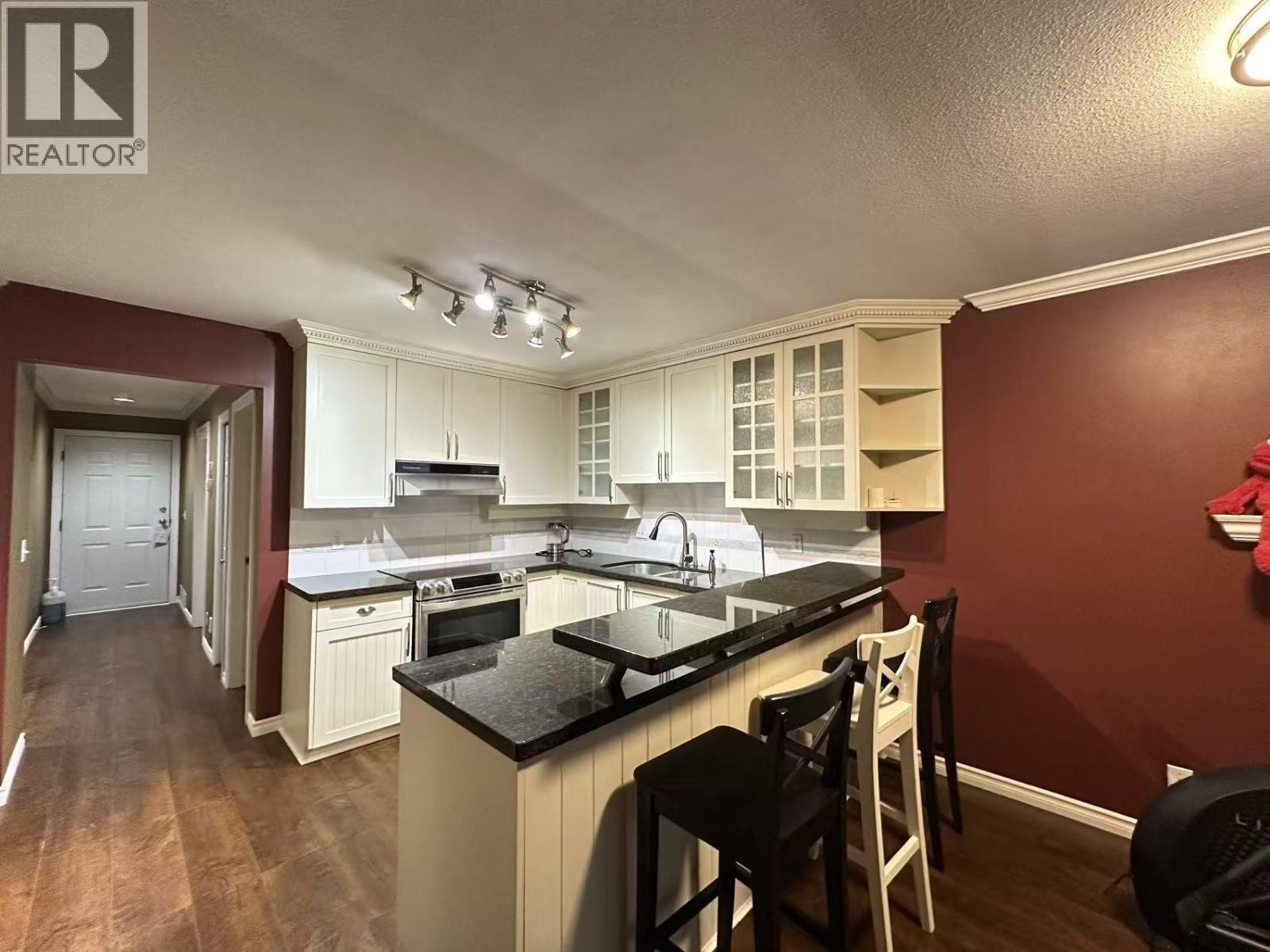 37 Deerwood Place, Port Moody, British Columbia V3H 4X7 - Photo 4 - R3100354