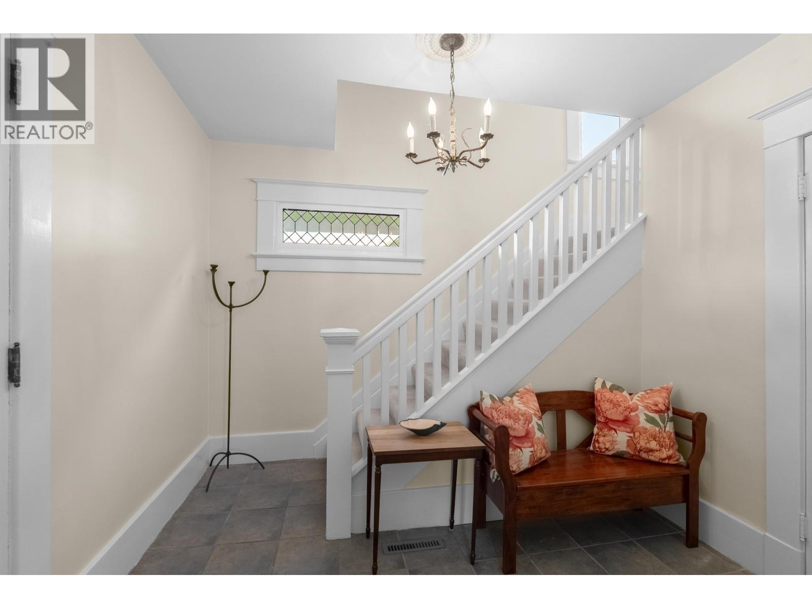 4504 Beatrice Street, Vancouver, British Columbia  V5N 4J2 - Photo 4 - R3157271
