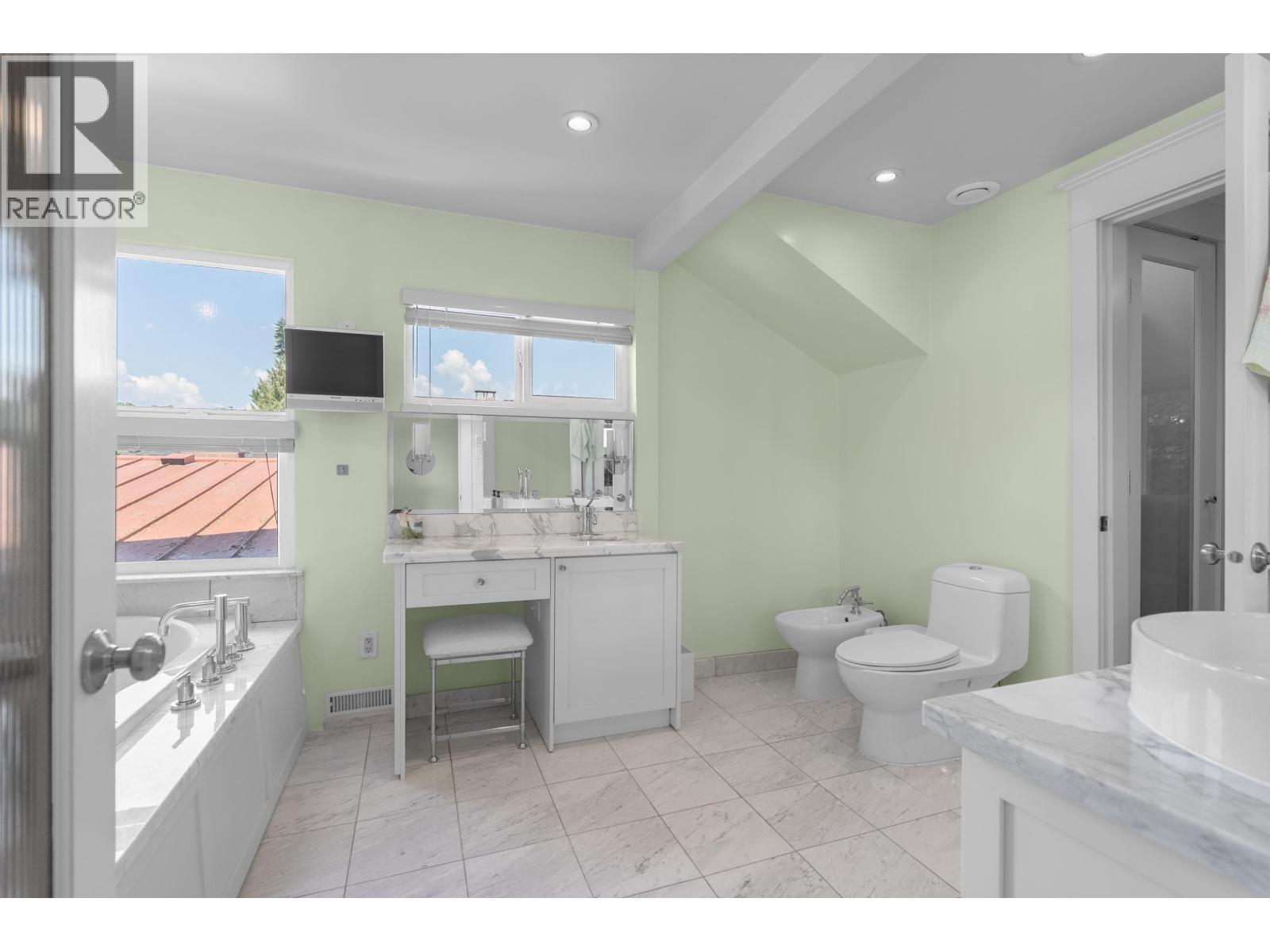 4504 Beatrice Street, Vancouver, British Columbia  V5N 4J2 - Photo 17 - R3157271