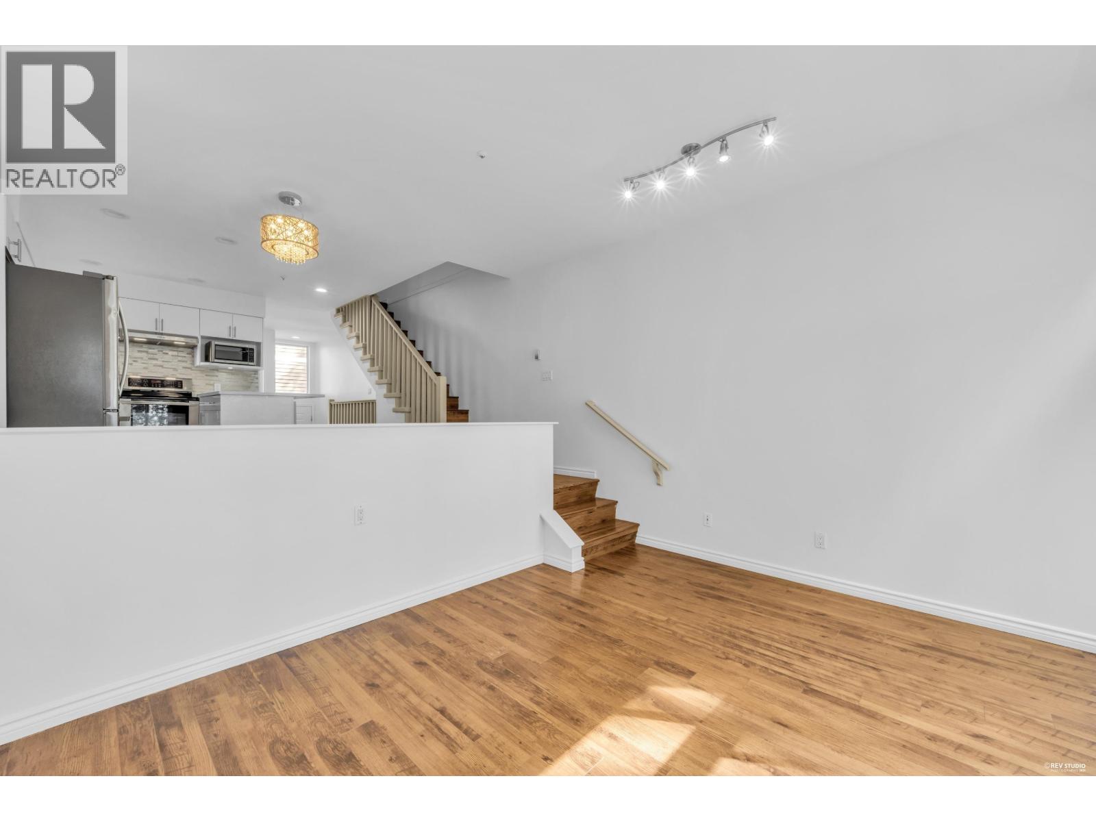 3396 Cobblestone Avenue, Vancouver, British Columbia V5S 4S4 - Photo 12 - R3156543
