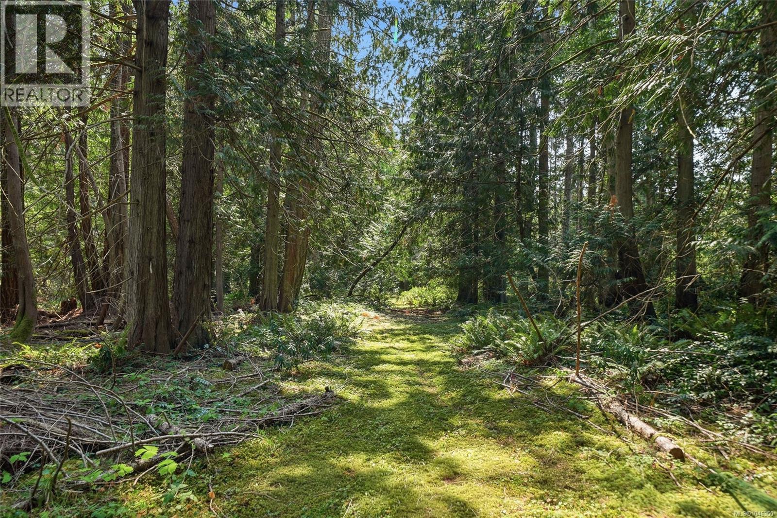 850 Village Way, Qualicum Beach, British Columbia  V9K 1K8 - Photo 2 - 1046350