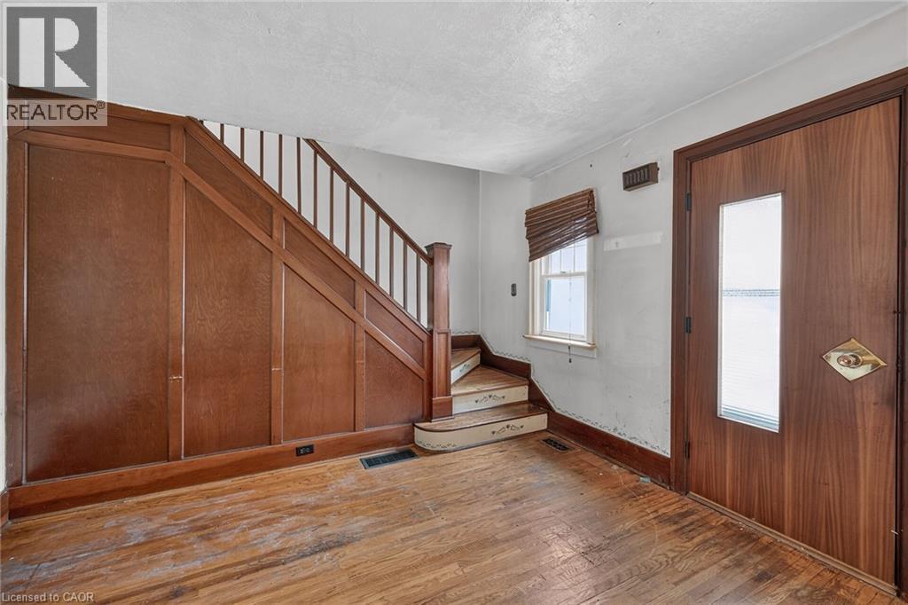 232 Cedar Street, Simcoe, Ontario  N3Y 2H7 - Photo 5 - 40852386