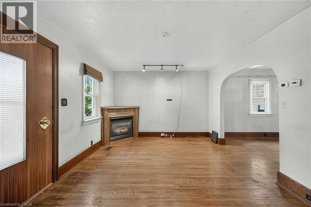 232 Cedar Street, Simcoe, Ontario  N3Y 2H7 - Photo 8 - 40852386