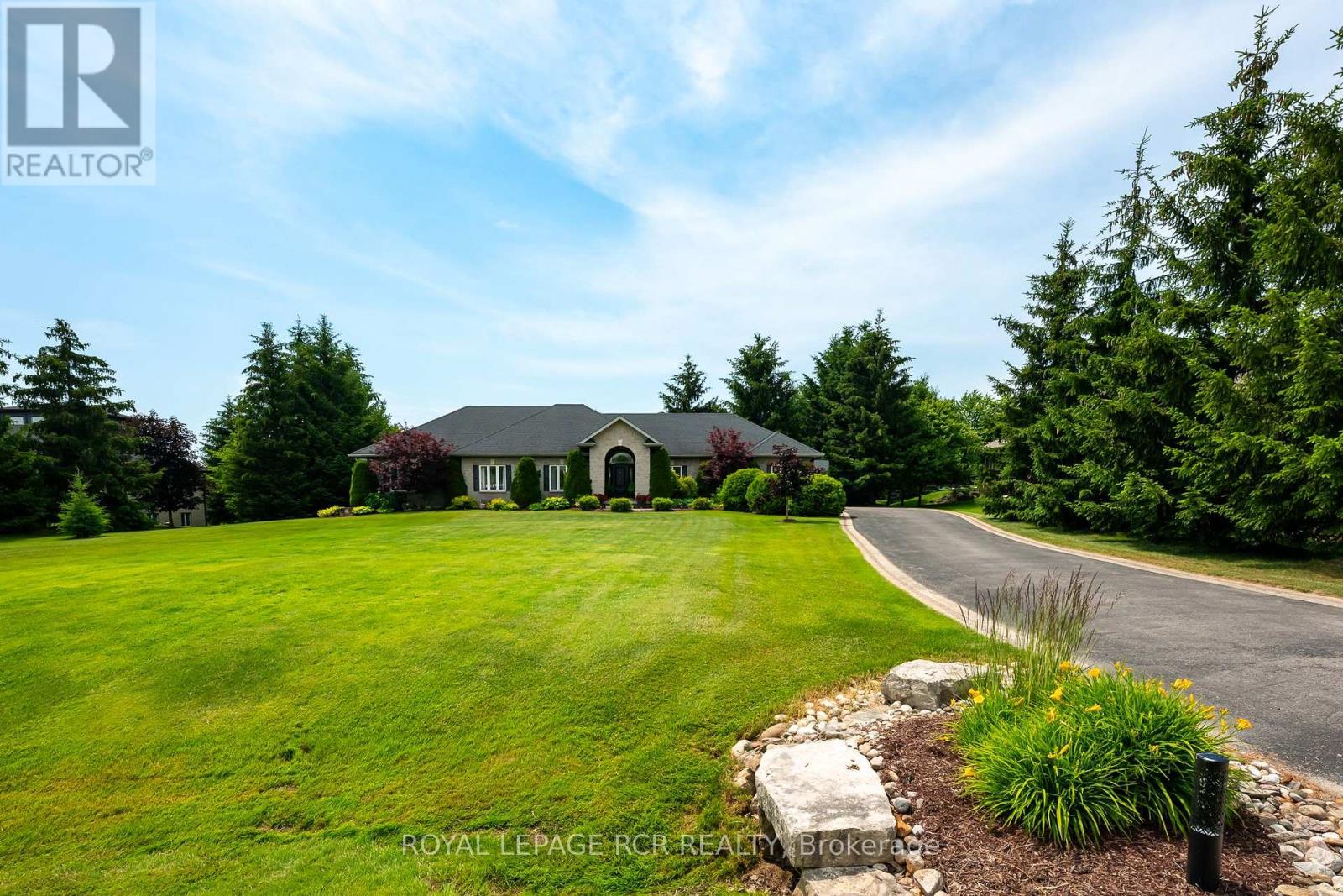 6 BROOKHAVEN CRESCENT, East Garafraxa, Ontario