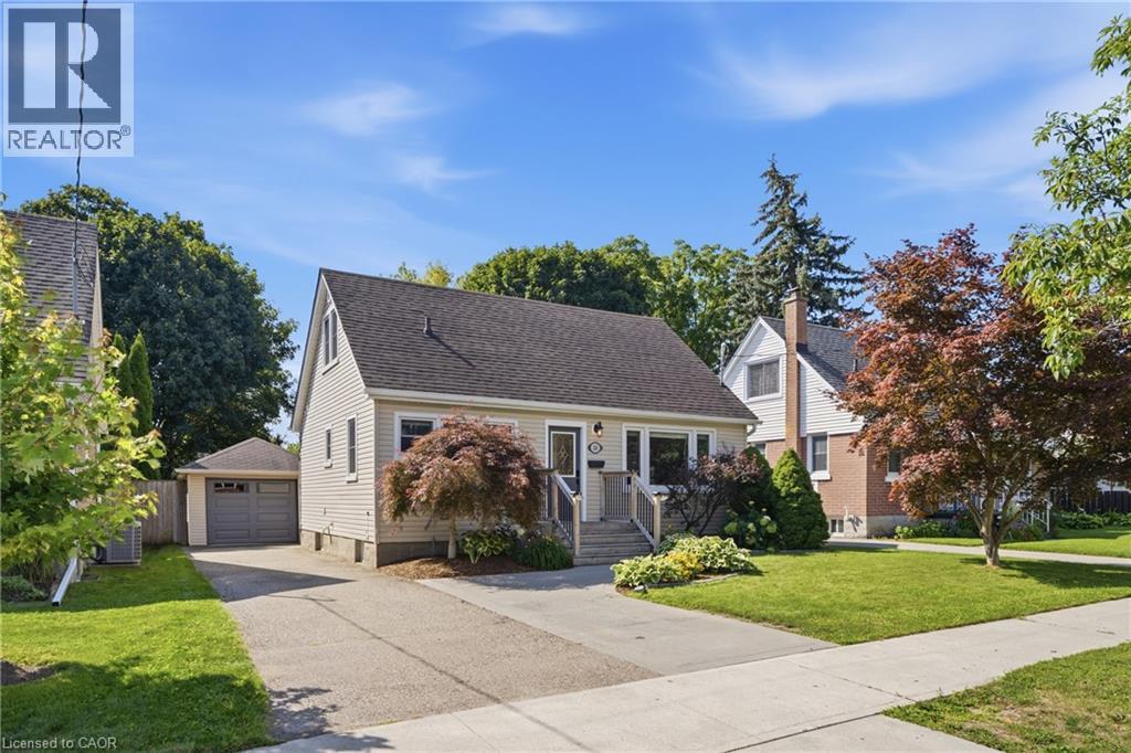20 HILLVIEW Street, Kitchener, Ontario