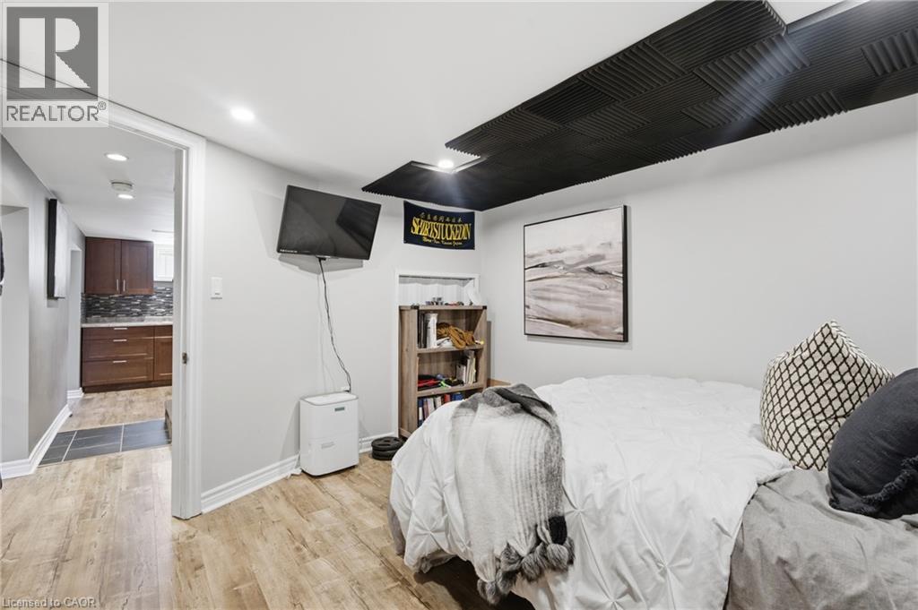 20 Hillview Street, Kitchener, Ontario  N2H 5P8 - Photo 31 - 40856066