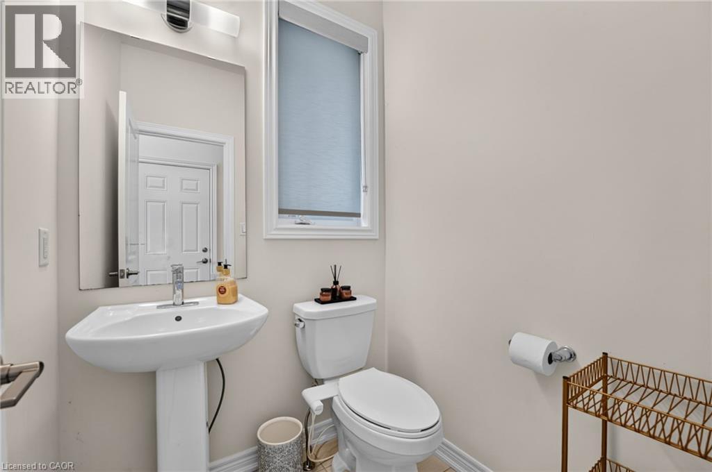 19 Willow Lane, Stoney Creek, Ontario  L8E 5H5 - Photo 4 - 40856672