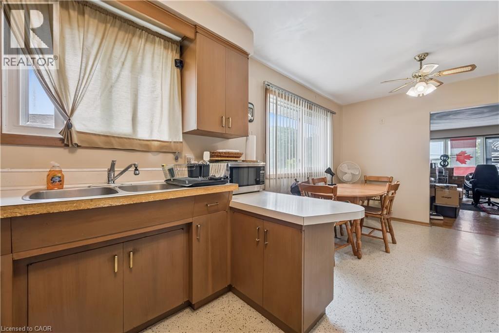 101 Secord Avenue, Kitchener, Ontario  N2B 2L3 - Photo 26 - 40856887