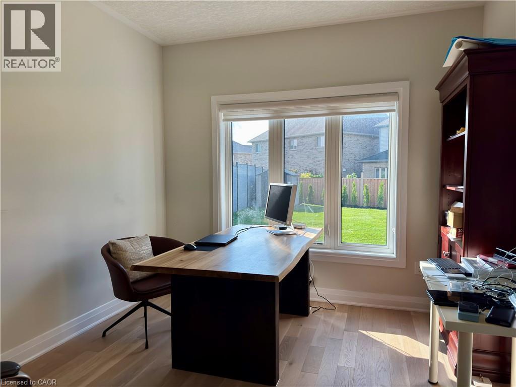 923 Eaglecrest Court, Kitchener, Ontario  N2K 0B8 - Photo 19 - 40856970