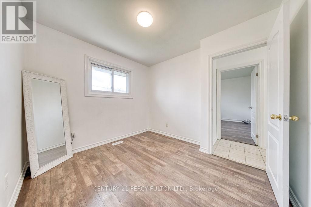 381 Conant Street, Oshawa, Ontario  L1H 3S8 - Photo 16 - E13659198