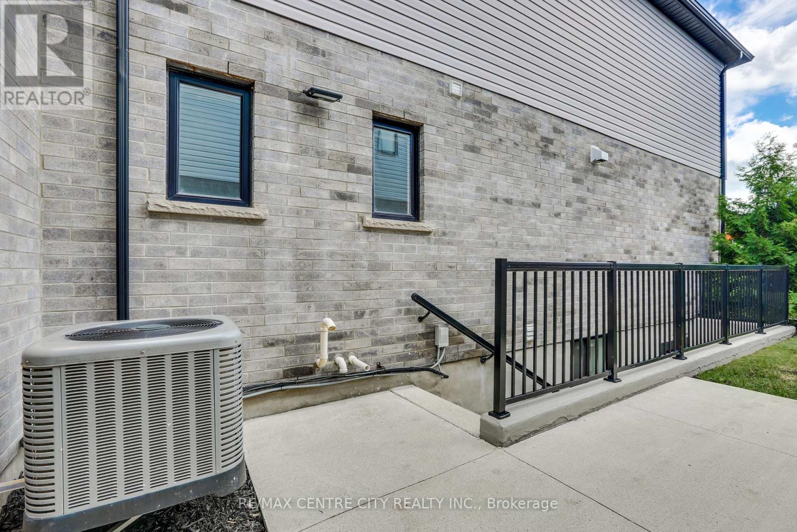 1762 Dewar Place, London North, Ontario  N6G 0L4 - Photo 38 - X13696340