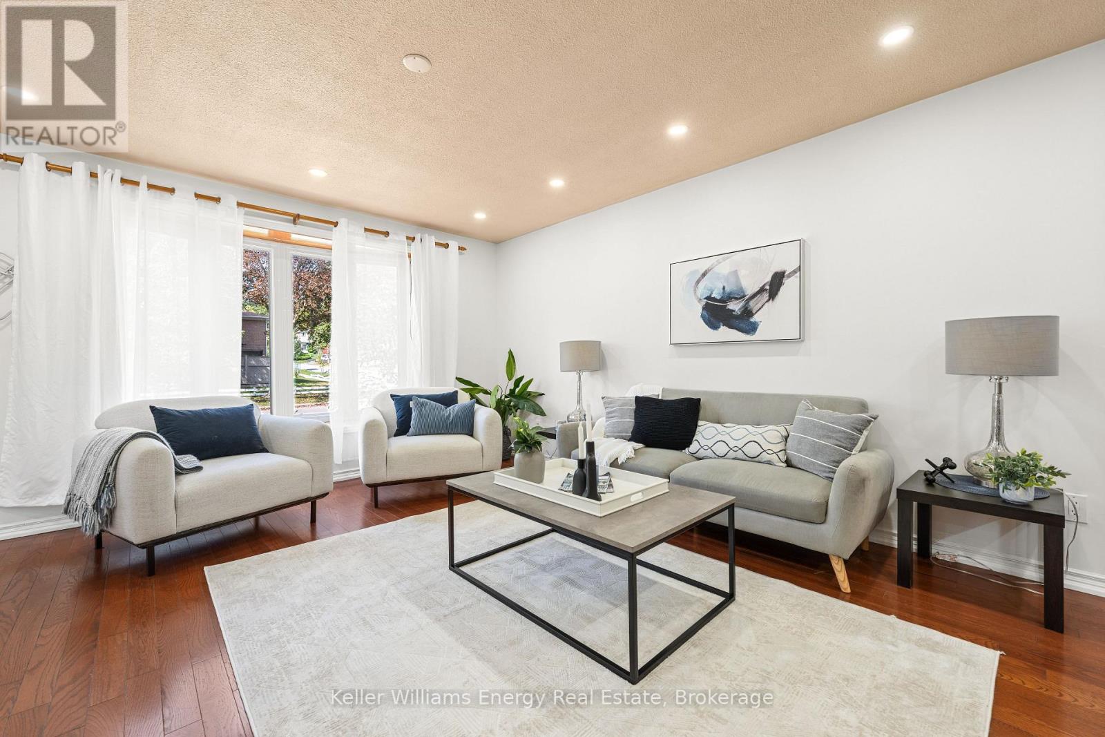 162 Merkley Square, Toronto, Ontario  M1G 2Y8 - Photo 3 - E13697156