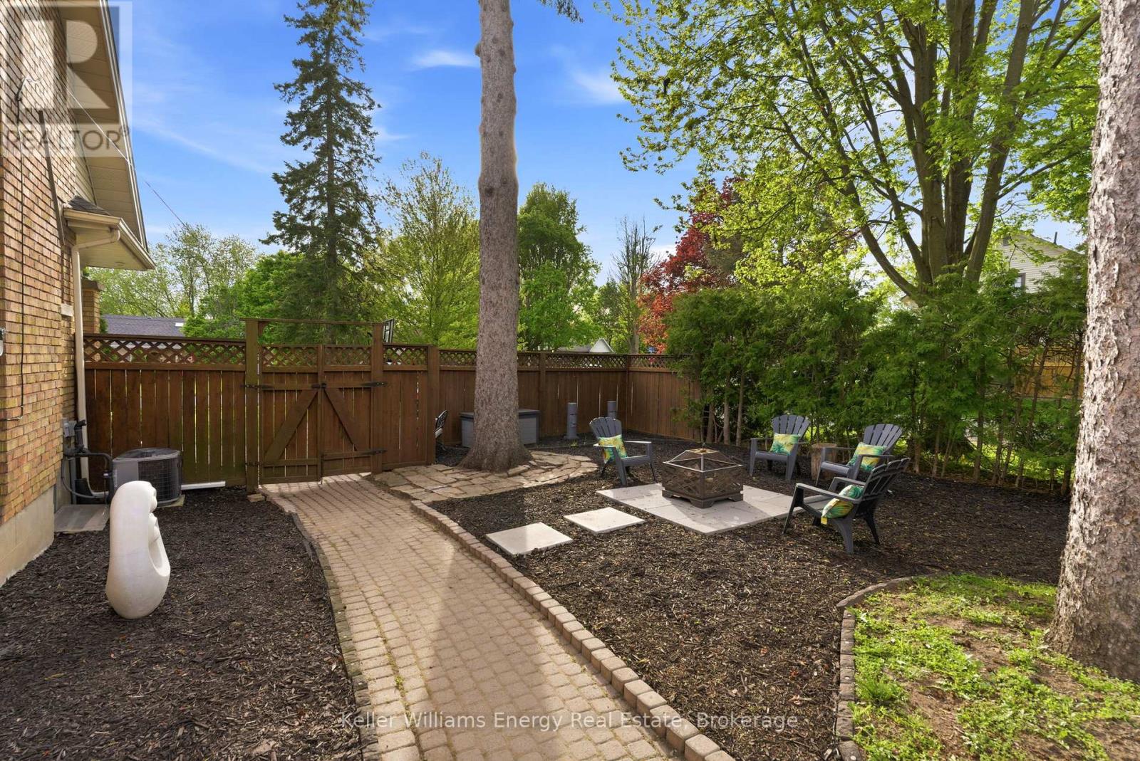 59 Bagot Street, Whitby, Ontario  L1M 1A1 - Photo 33 - E13697220