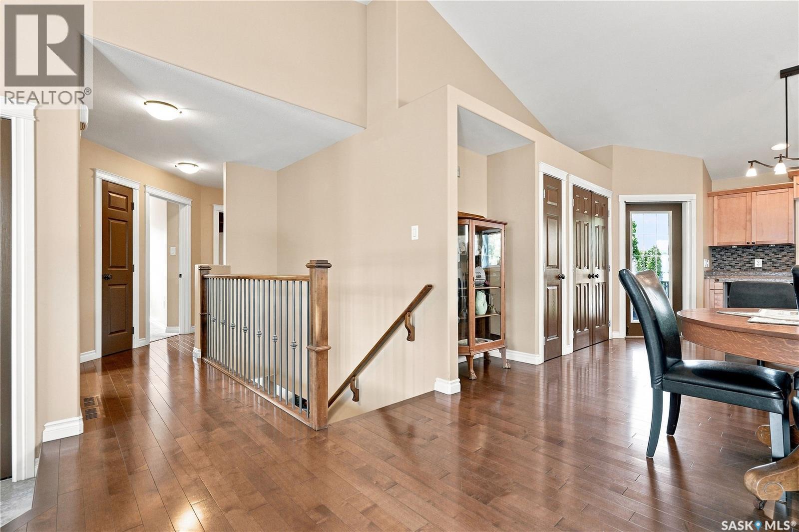 506 Antler Crescent, Warman, Saskatchewan  S0K 4S1 - Photo 4 - SK046197