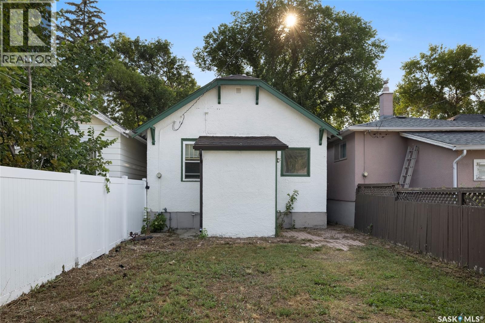 2458 Edgar Street, Regina, Saskatchewan  S4N 3L3 - Photo 15 - SK046160
