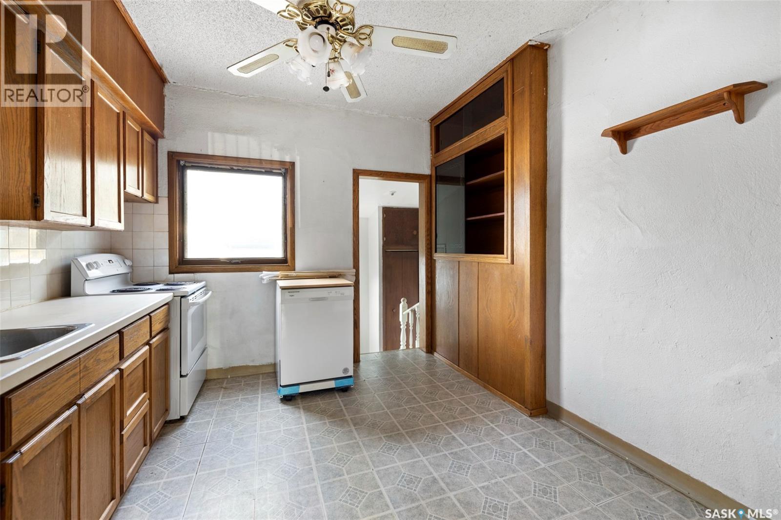 2458 Edgar Street, Regina, Saskatchewan  S4N 3L3 - Photo 7 - SK046160