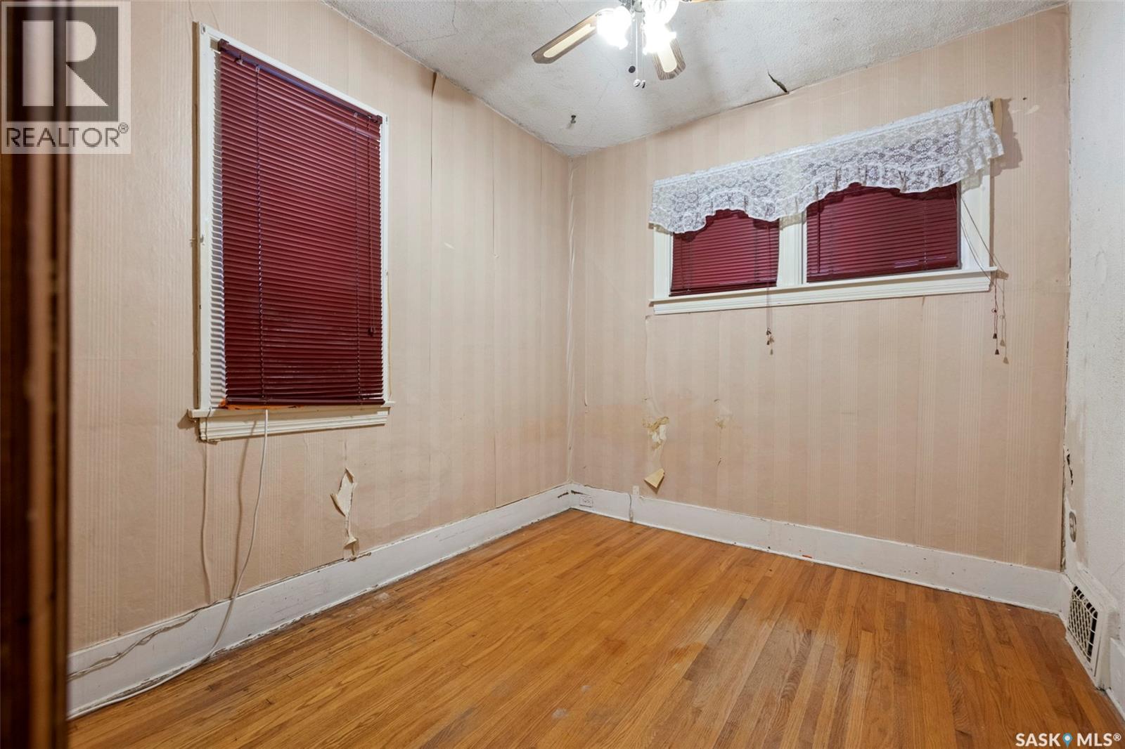 2458 Edgar Street, Regina, Saskatchewan  S4N 3L3 - Photo 8 - SK046160