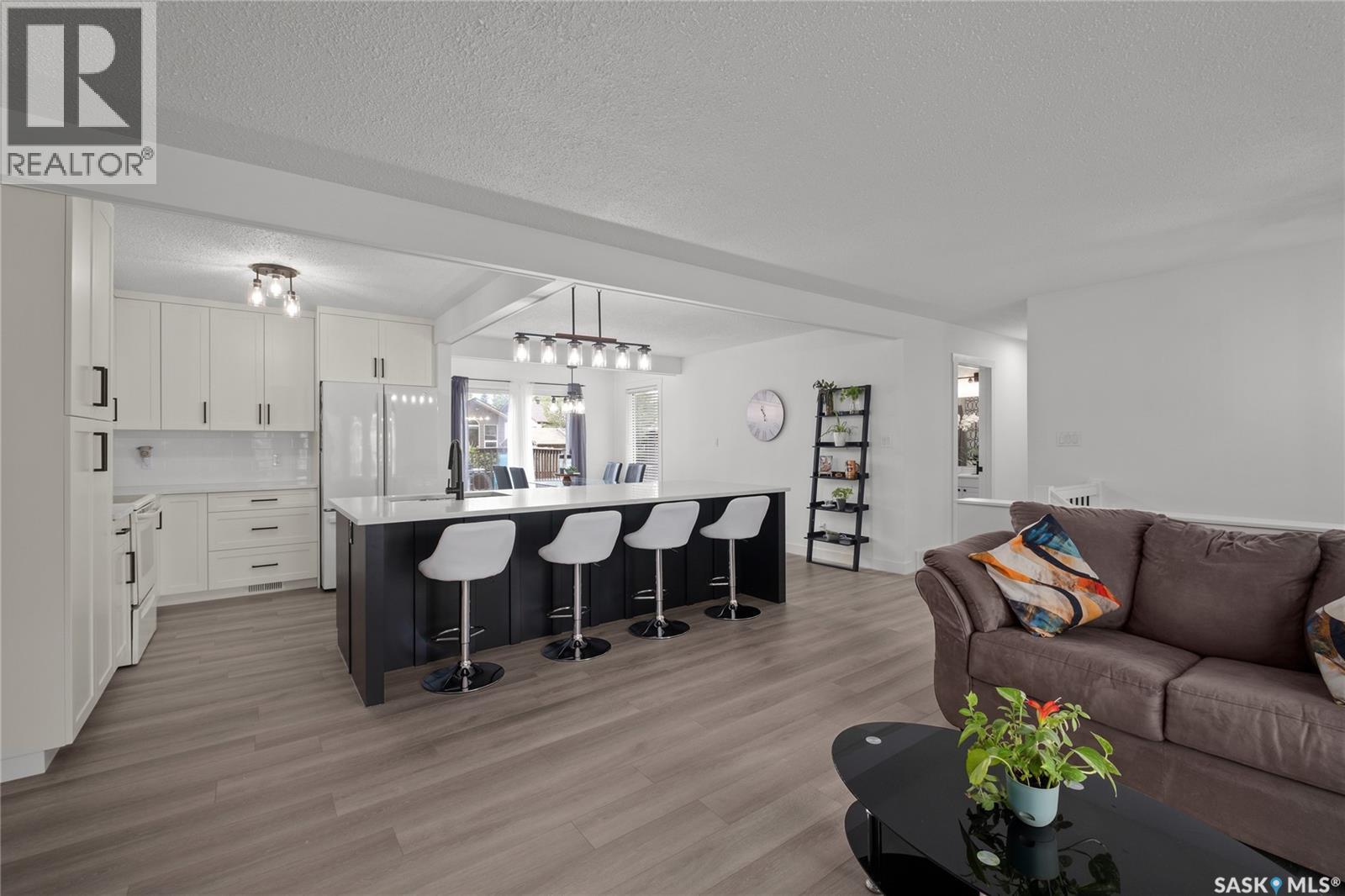 3391 Bliss Crescent, Prince Albert, Saskatchewan  S6V 7L1 - Photo 7 - SK046095