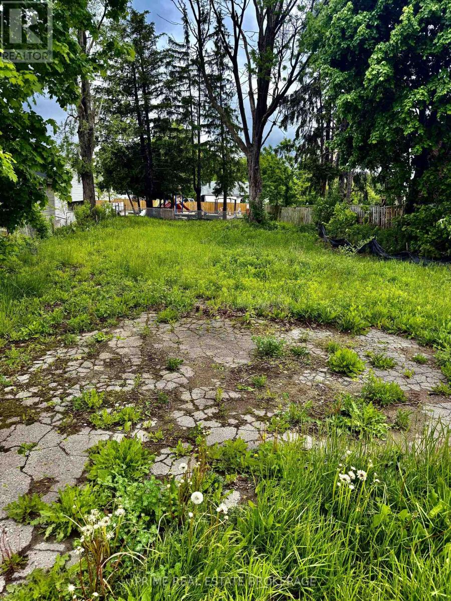 1849 Dundas Street, London East, Ontario  N5W 3E7 - Photo 3 - X13697152