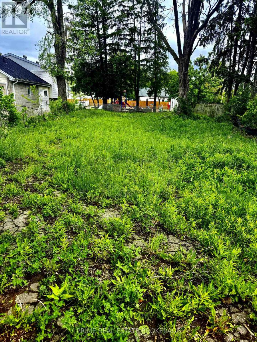 1849 Dundas Street, London East, Ontario  N5W 3E7 - Photo 5 - X13697152