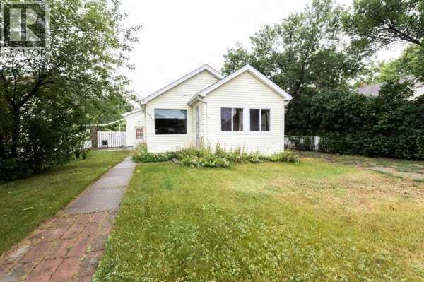 5304 56, Taber, Alberta