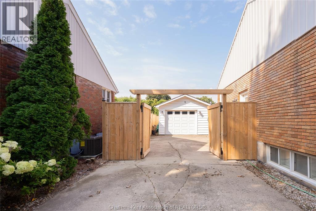 26 Canterbury Street, Chatham, Ontario  N7L 3S5 - Photo 31 - 26020391