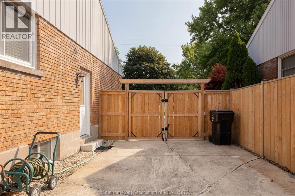 26 Canterbury Street, Chatham, Ontario  N7L 3S5 - Photo 33 - 26020391