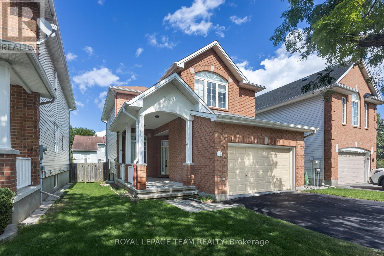 19 Dunn Street, Ottawa, Ontario  K2K 3J8 - Photo 3 - X13697180