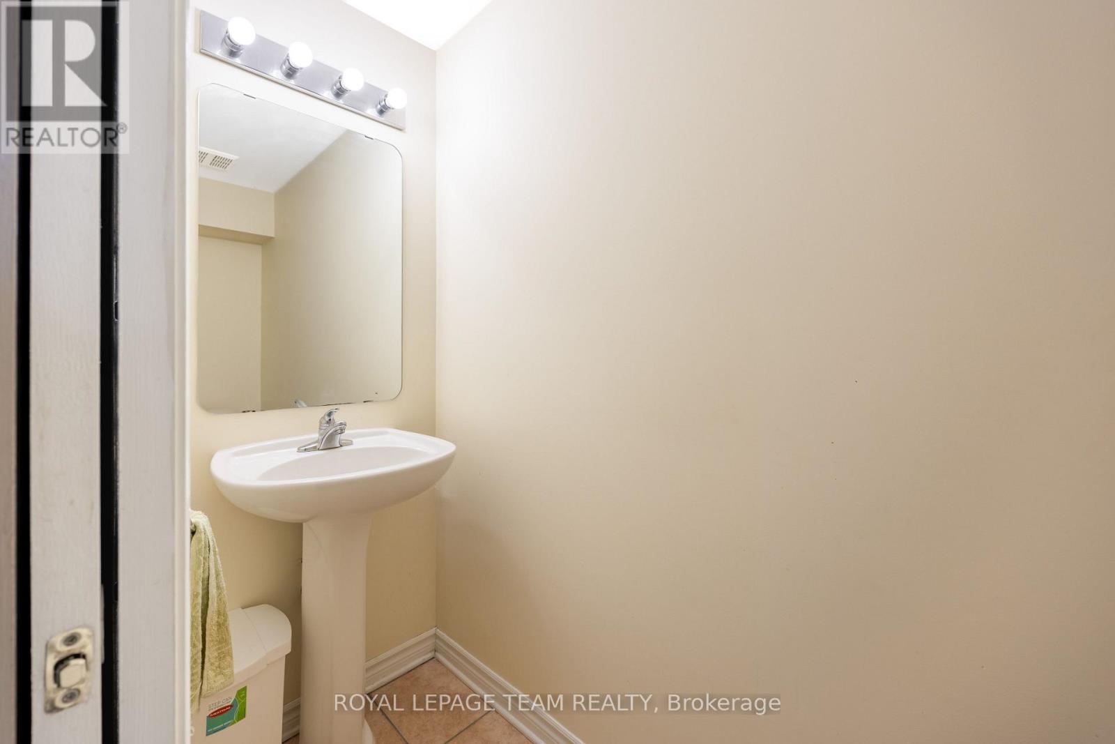 19 Dunn Street, Ottawa, Ontario  K2K 3J8 - Photo 46 - X13697180