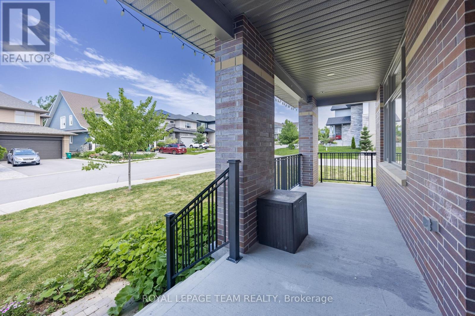 131 Escarpment Crescent, Ottawa, Ontario  K2T 0L8 - Photo 3 - X13697182