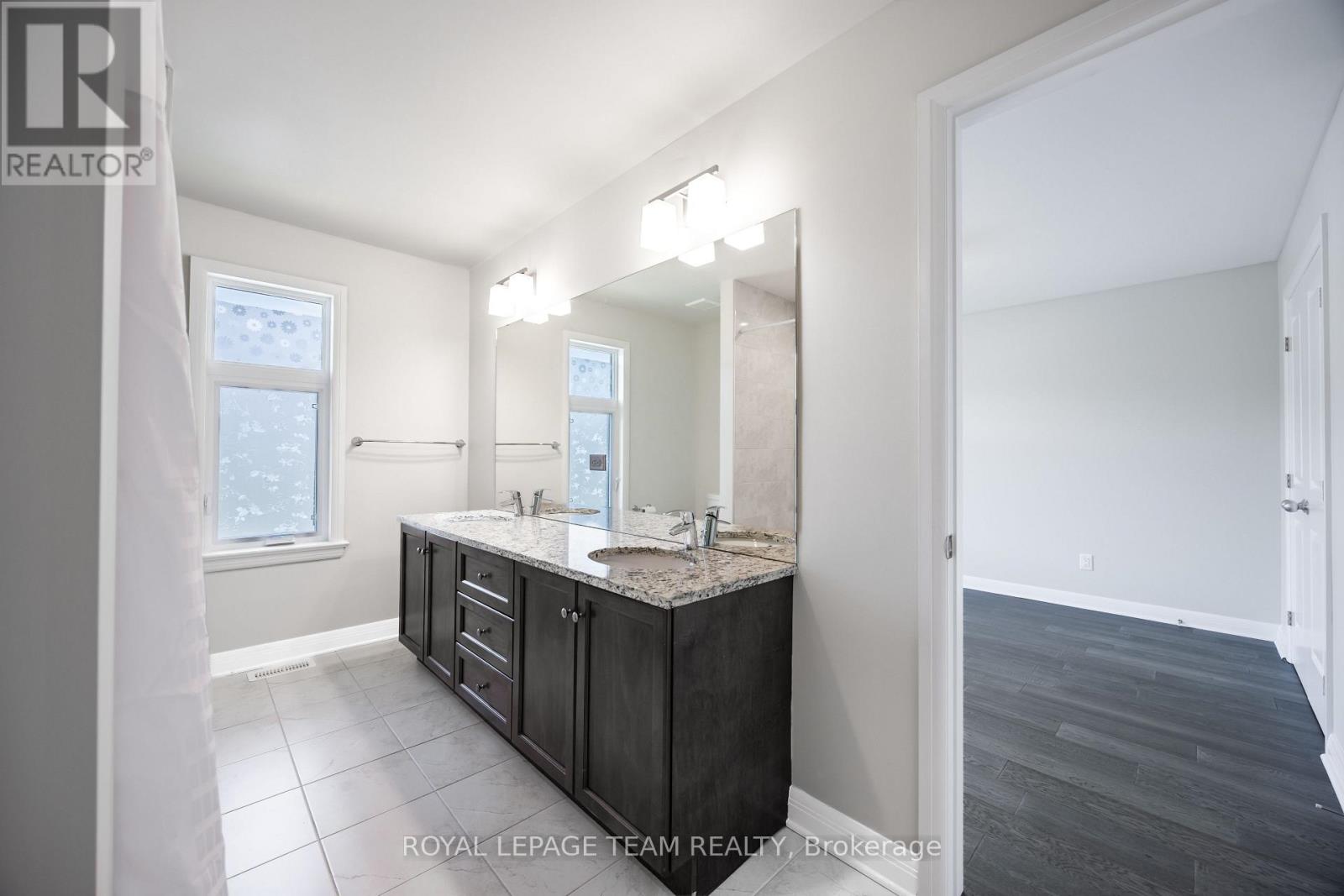 131 Escarpment Crescent, Ottawa, Ontario  K2T 0L8 - Photo 32 - X13697182