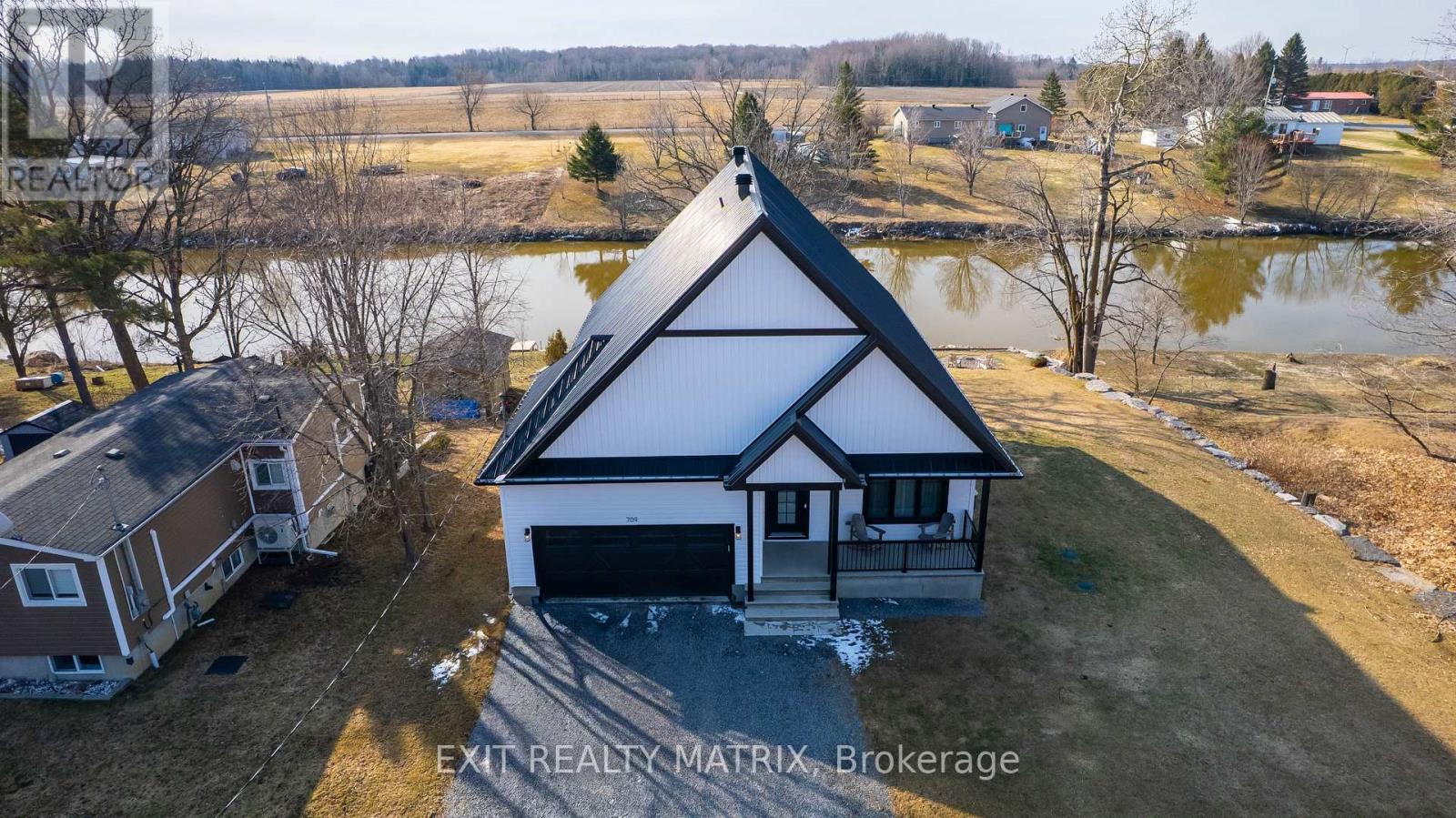 709 Lebrun Street, The Nation, Ontario  K0A 1M0 - Photo 1 - X13697240