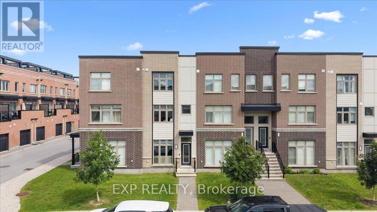 912 Moses Tennisco Street, Ottawa, Ontario  K1K 4Z8 - Photo 1 - X13697244