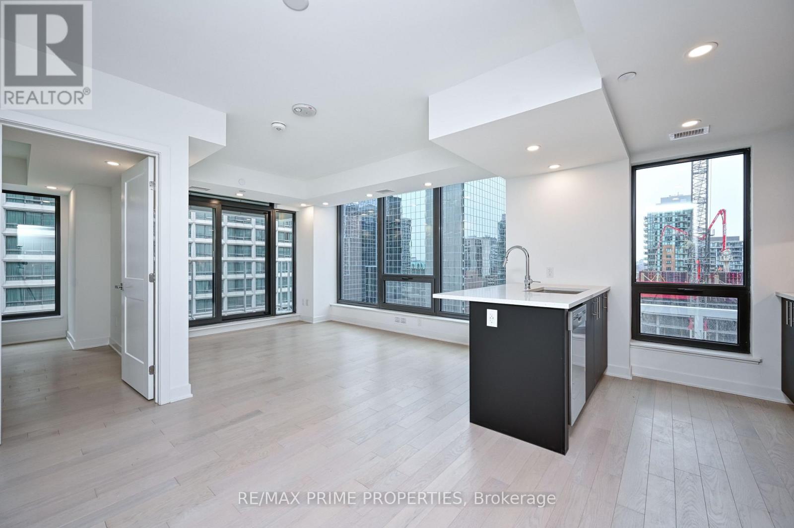1307 - 340 Queen Street, Ottawa, Ontario  K1R 0G1 - Photo 4 - X13697270