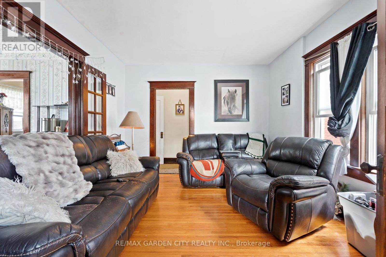 4842 Fourth Avenue, Niagara Falls, Ontario  L2E 4P1 - Photo 6 - X13697202