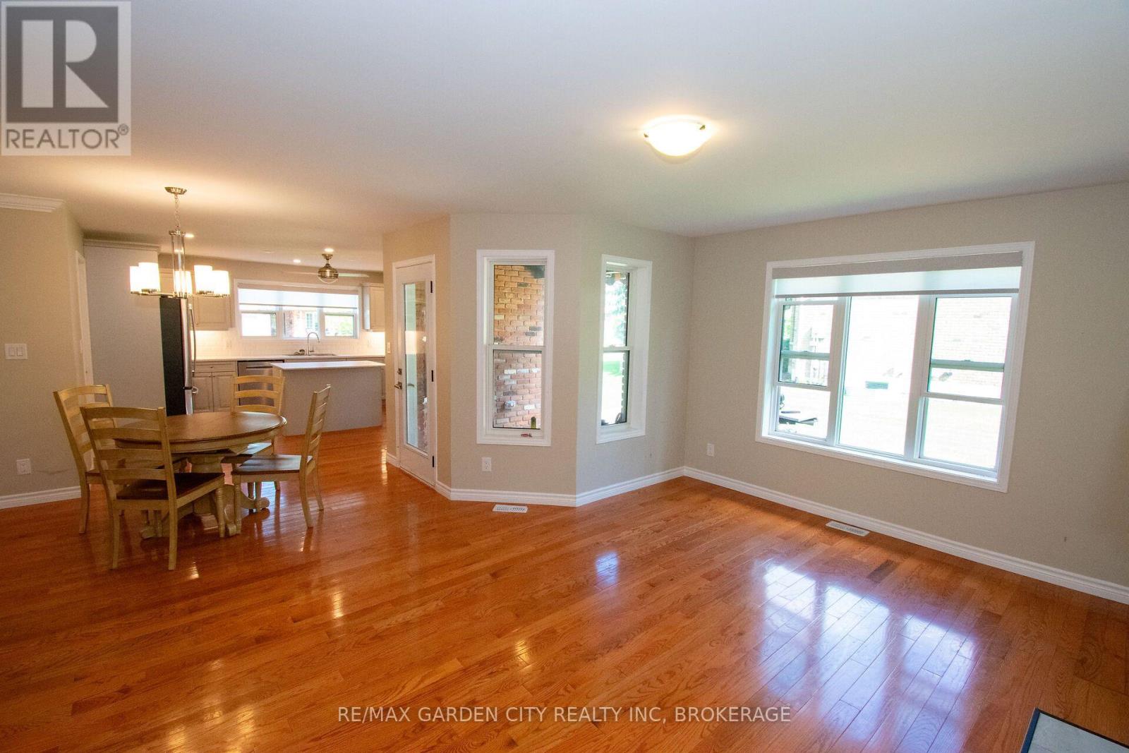 26 Las Road, West Lincoln, Ontario  L0R 2A0 - Photo 7 - X13697252