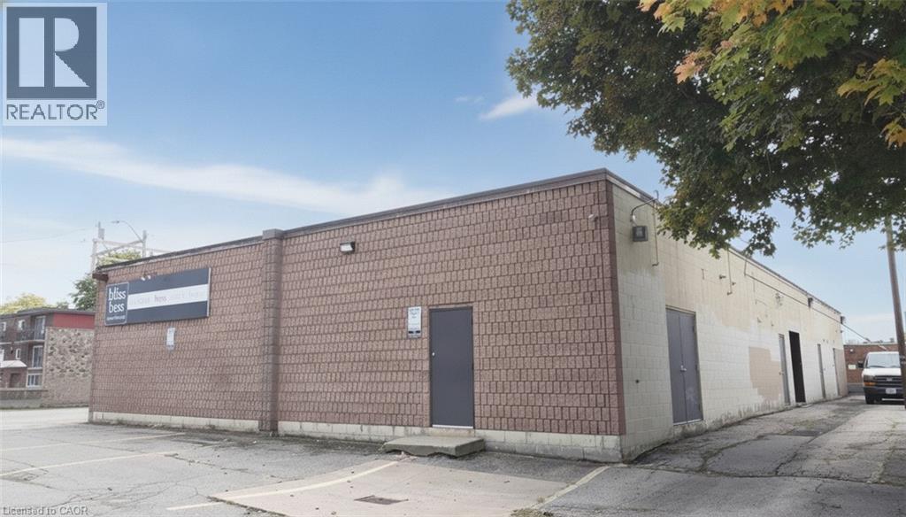720 Upper James Street, Hamilton, Ontario  L9C 2Z9 - Photo 4 - 40856607