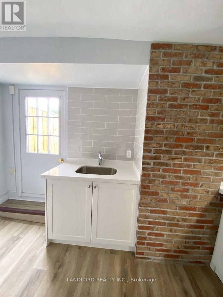 2 - 45 Clinton Street, Toronto, Ontario  M6J 2N9 - Photo 3 - C13697172