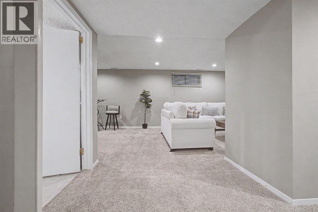 85 Rideau Close SW, Airdrie, Alberta  T4B 1A7 - Photo 25 - A2337489
