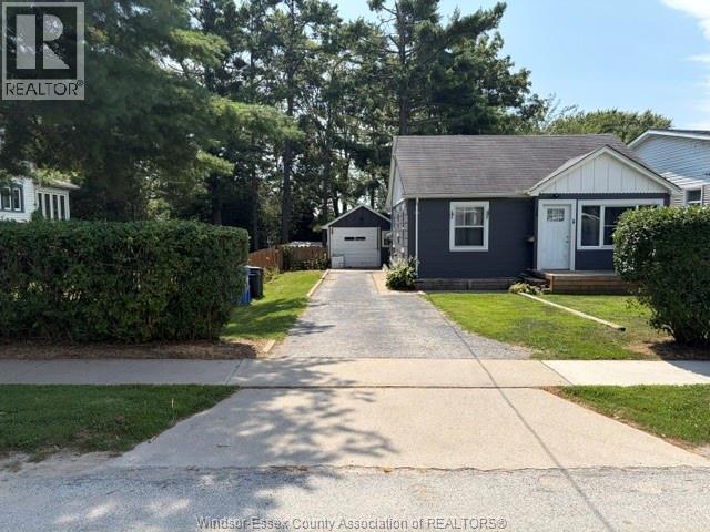 <h3>$399,000</h3><p>14 Smith Avenue, Leamington, Ontario</p>