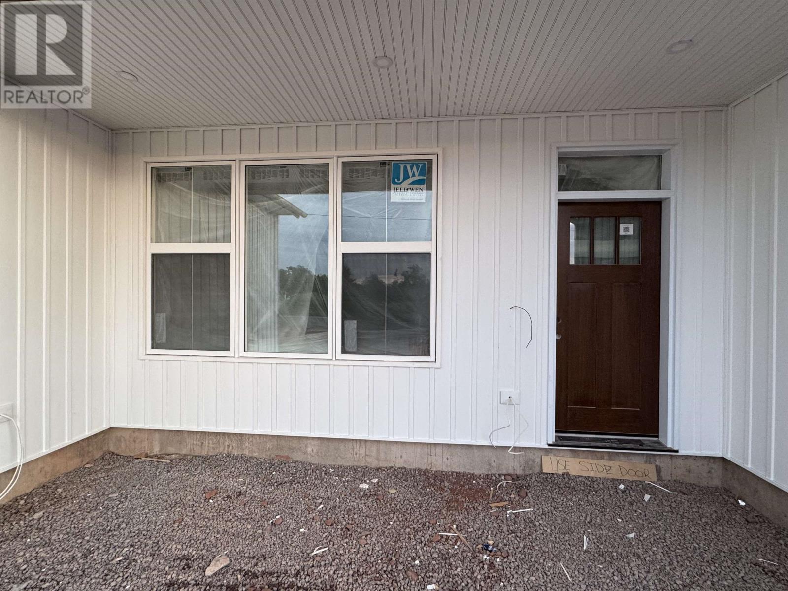 90 Goldsmith Row, Stratford, Prince Edward Island  C1B 4L9 - Photo 2 - 202618420