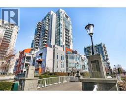 902 8 LAGUNA COURT, New Westminster, British Columbia