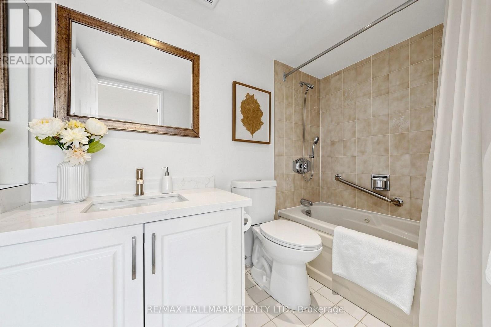 210 - 33 Weldrick Road E, Richmond Hill, Ontario  L4C 8W4 - Photo 35 - N13697210