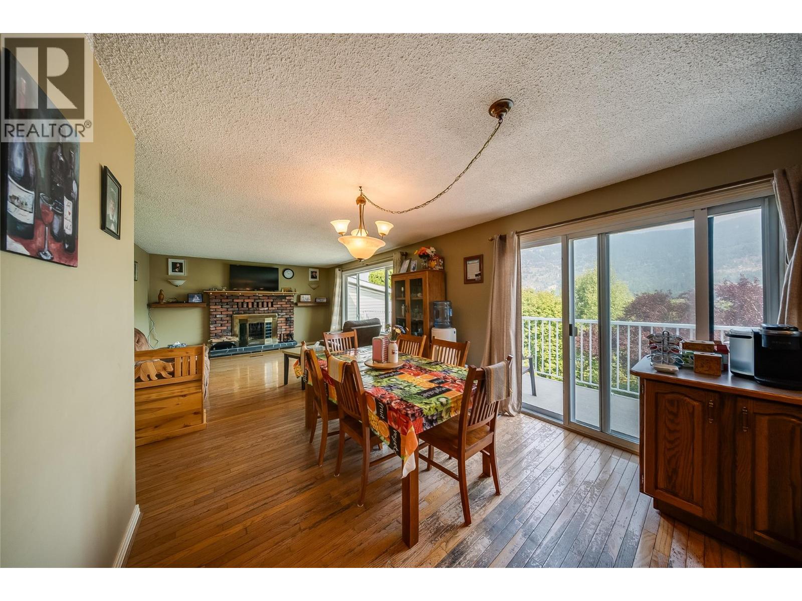 3509 5th Avenue, Castlegar, British Columbia  V1N 2V8 - Photo 11 - 10398093