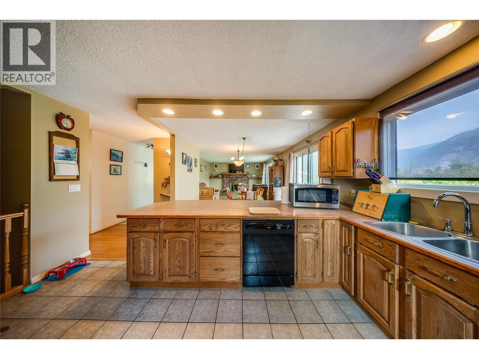 3509 5th Avenue, Castlegar, British Columbia  V1N 2V8 - Photo 17 - 10398093